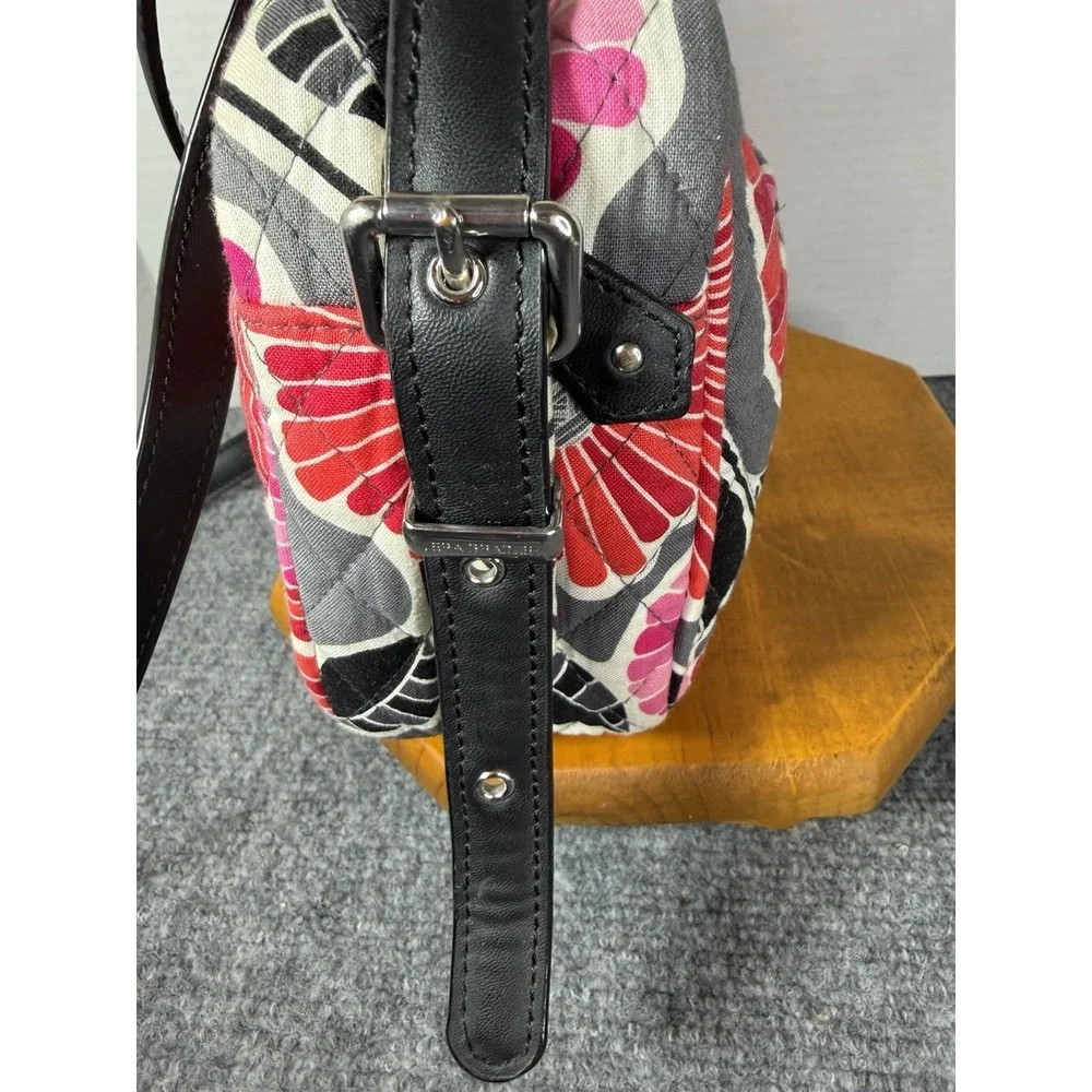 Vera‎ Bradley Floral Nightingale Crossbody Bag Quilted Red Gray Black Retired